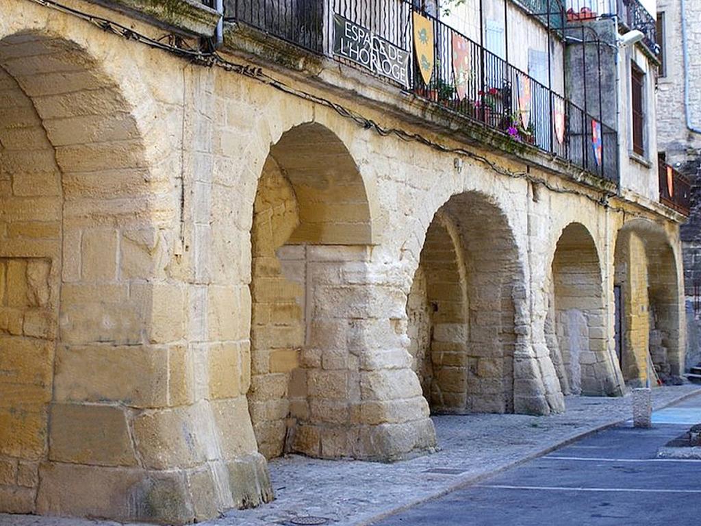 Hotel Estelou Sommières エクステリア 写真