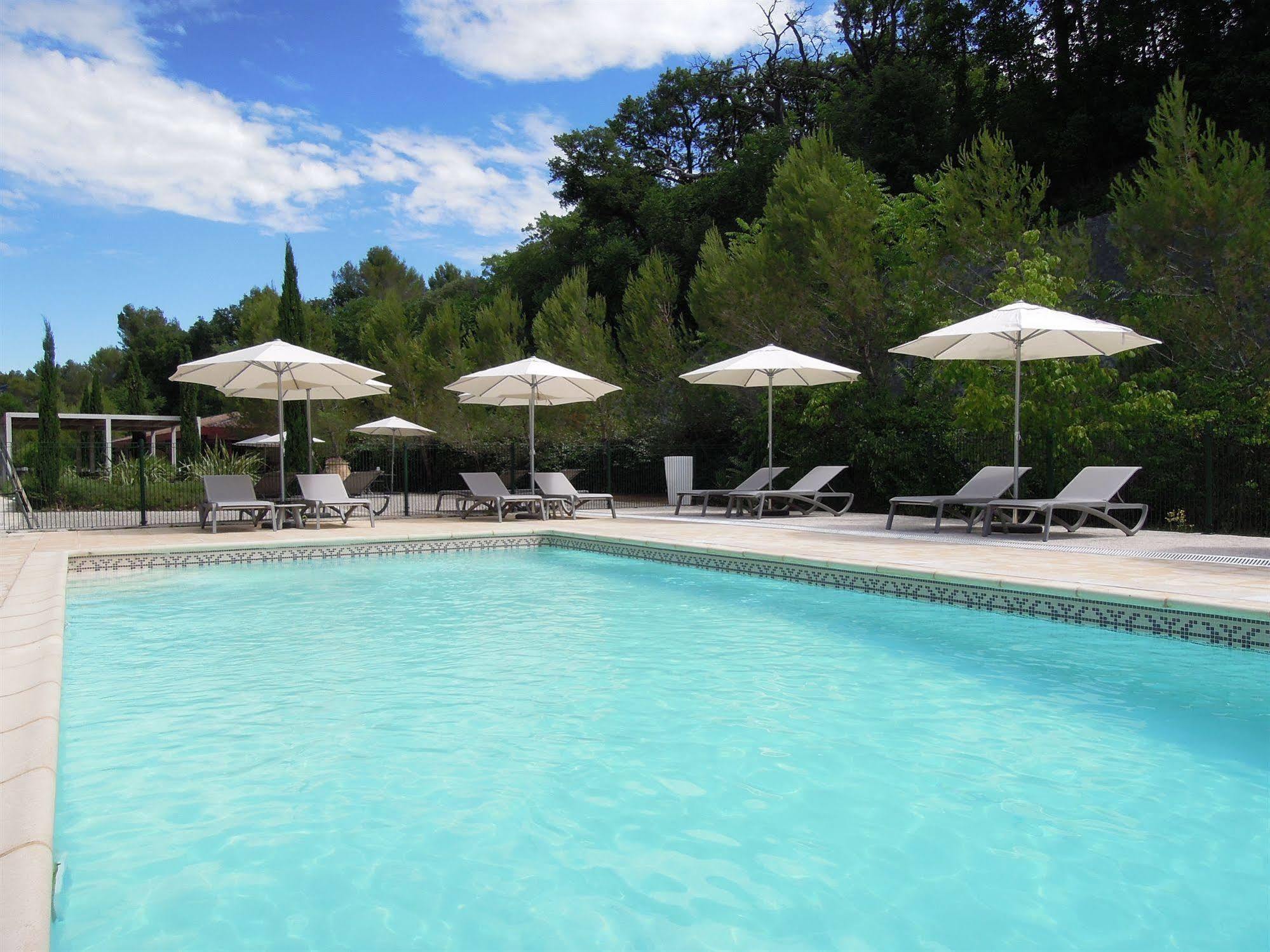Hotel Estelou Sommières エクステリア 写真