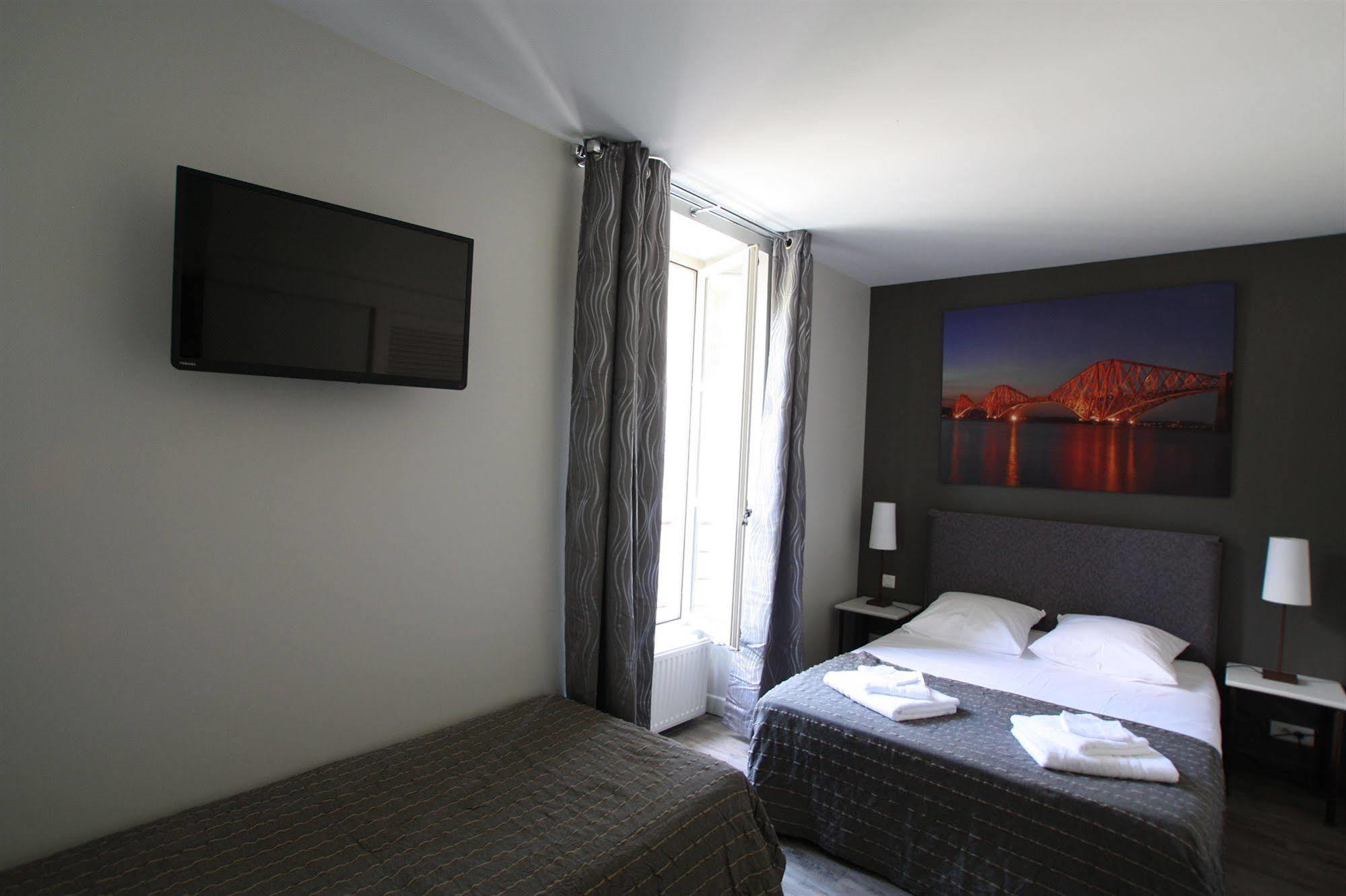 Hotel Estelou Sommières エクステリア 写真
